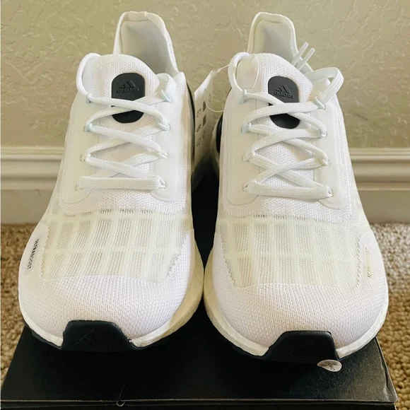 adidas gazelle silver green womens adidas ULTRA BOOST 22 W